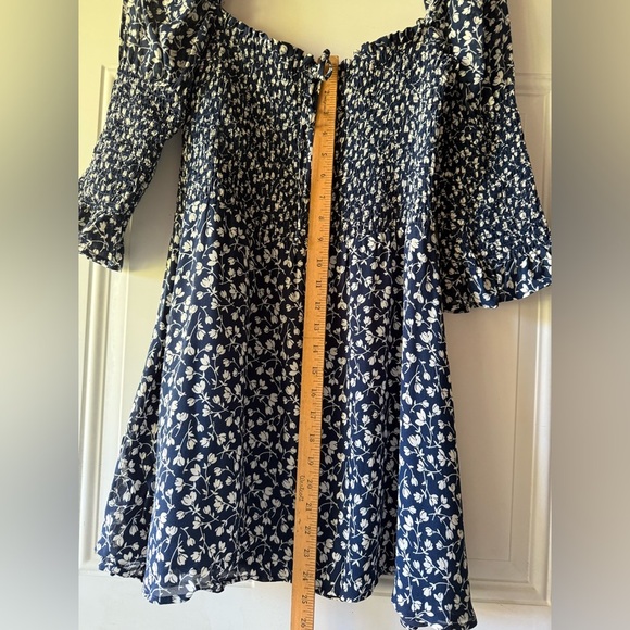 SALE👗50% OFF! Reformation Loulou dress - Picture 9 of 12